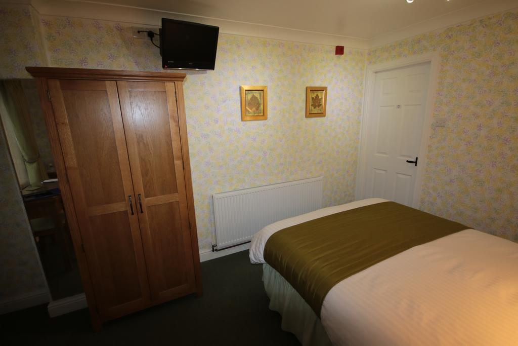 Eagles Guest House Lincoln Exterior photo